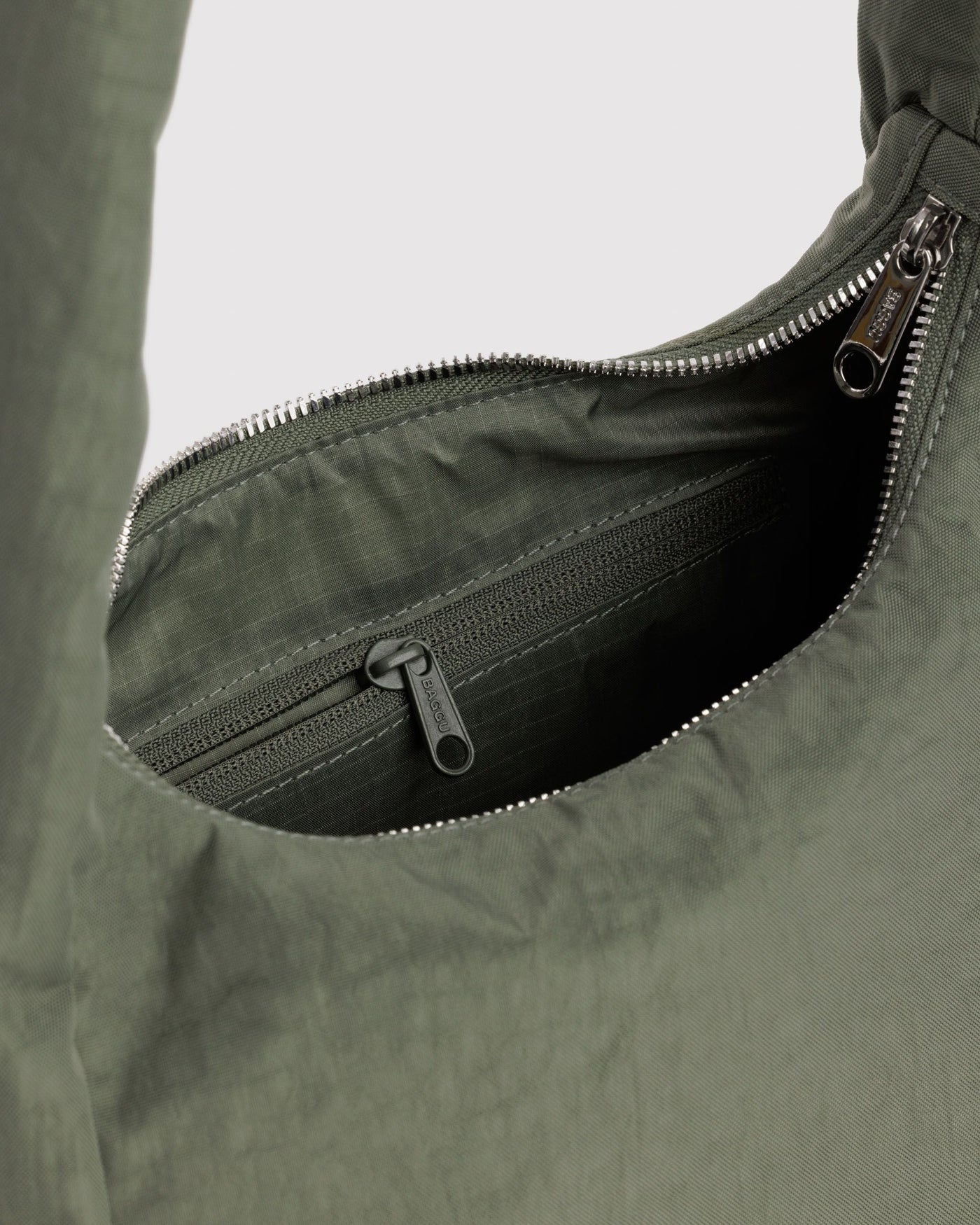 Small Nylon Meringue Bag L4