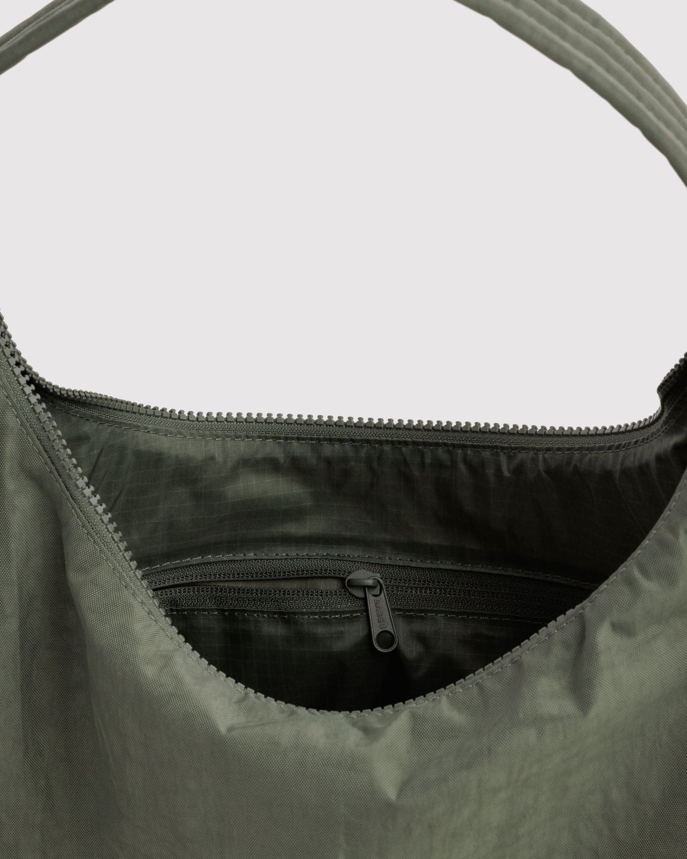 Nylon Shoulder Bag G0
