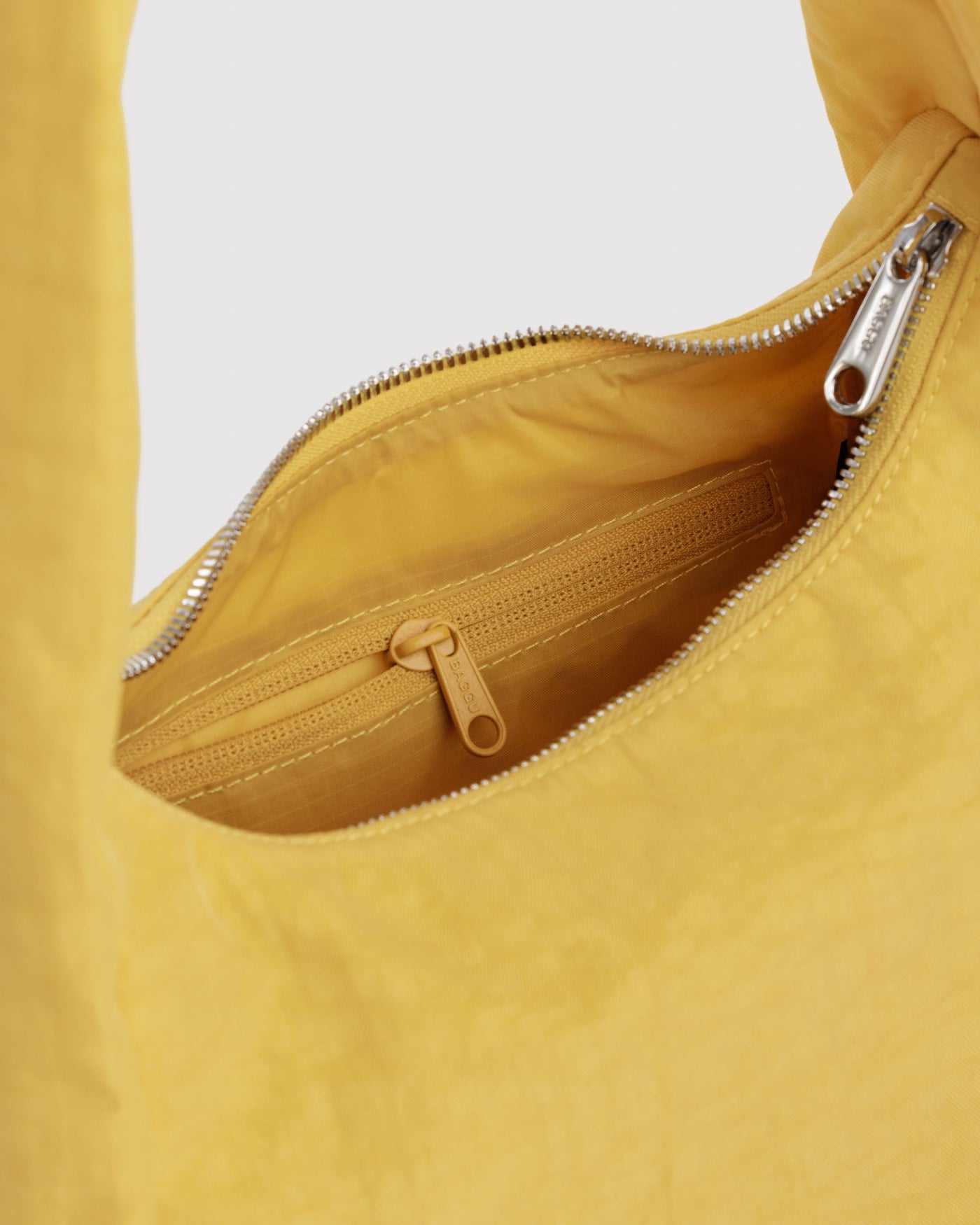 Small Nylon Meringue Bag L4