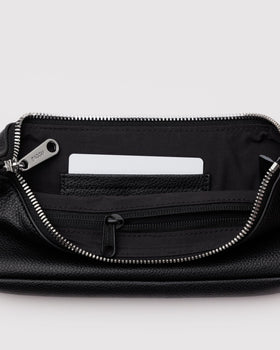 Recycled Leather Pochette R1