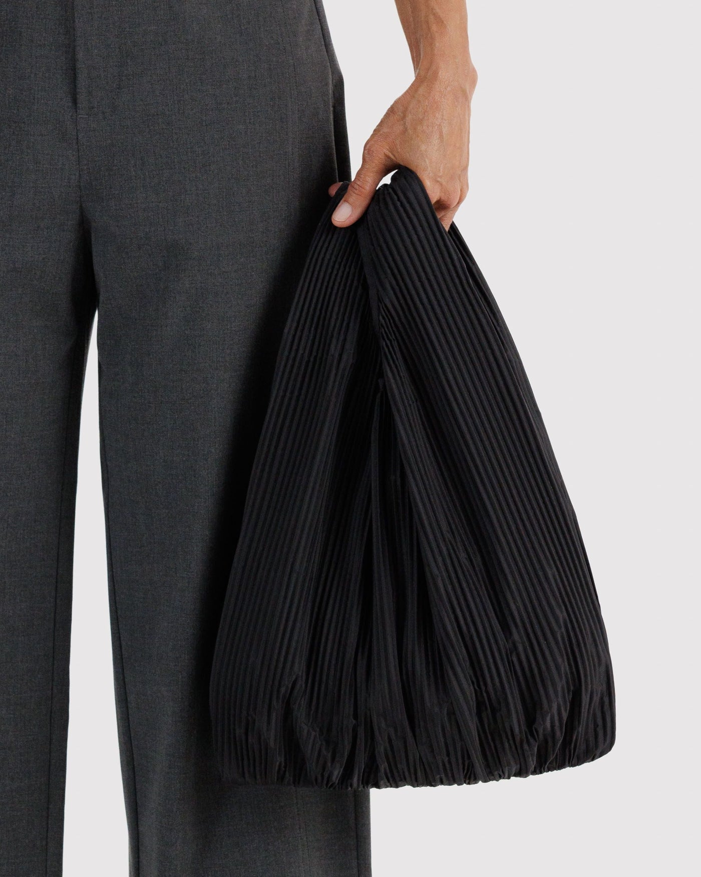Pleated R4