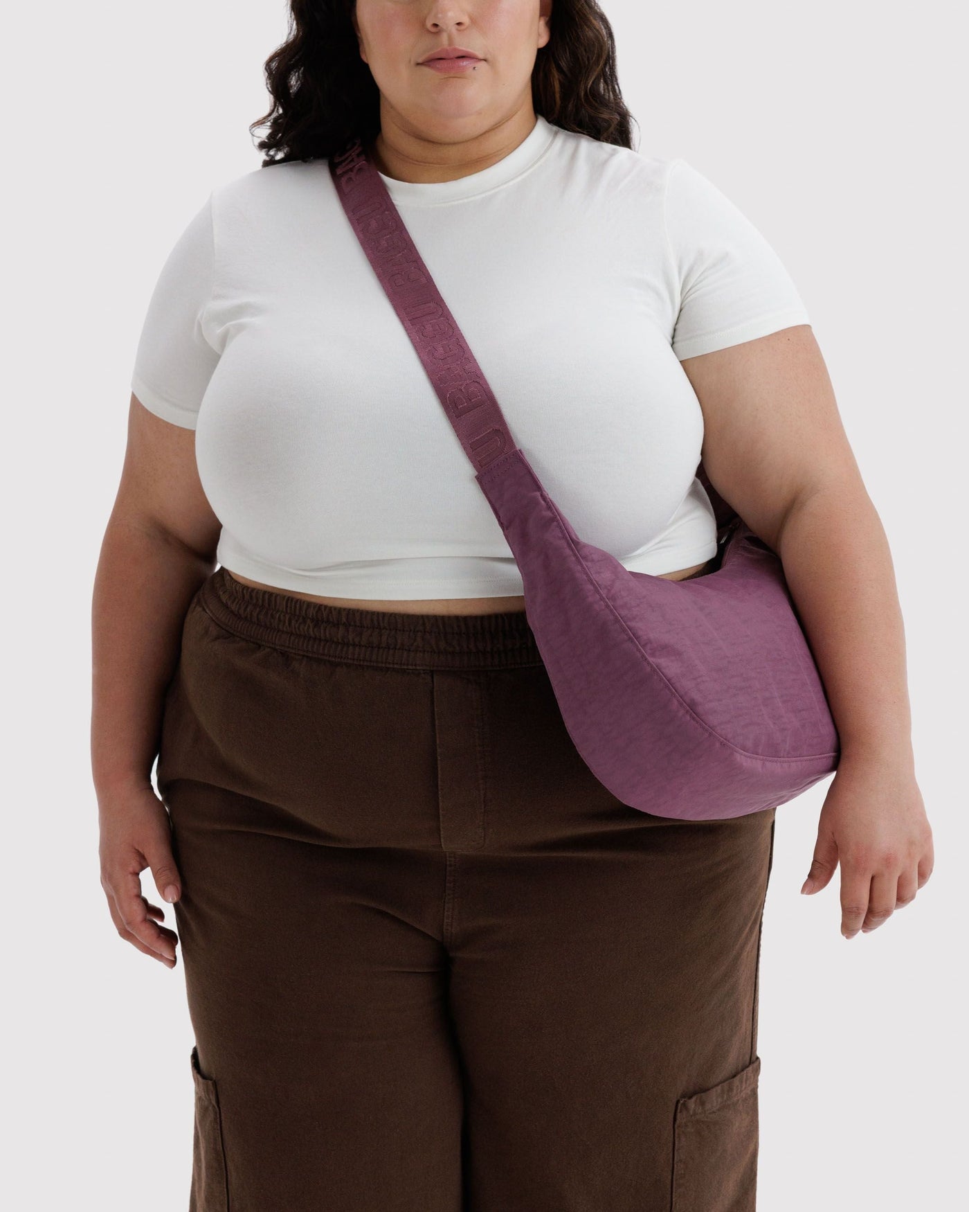 Medium Nylon Crescent Bag Z9