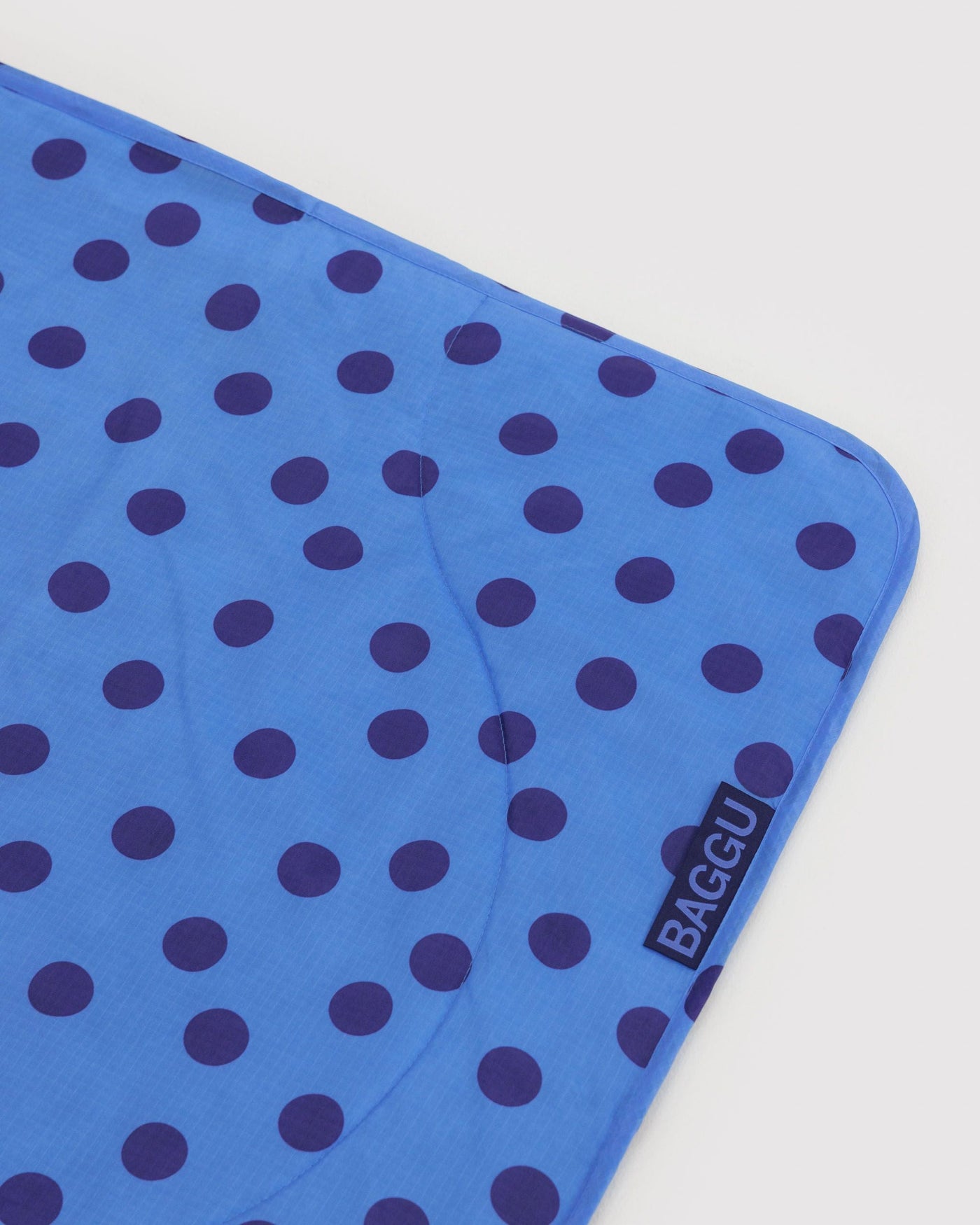 Puffy Picnic Blanket D0